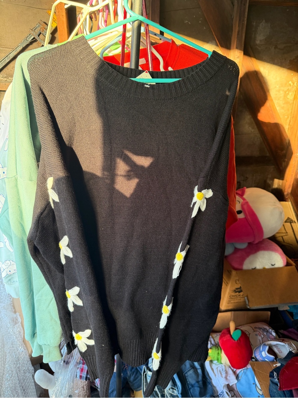Black Floral-Appliqué Crewneck Sweater - Women